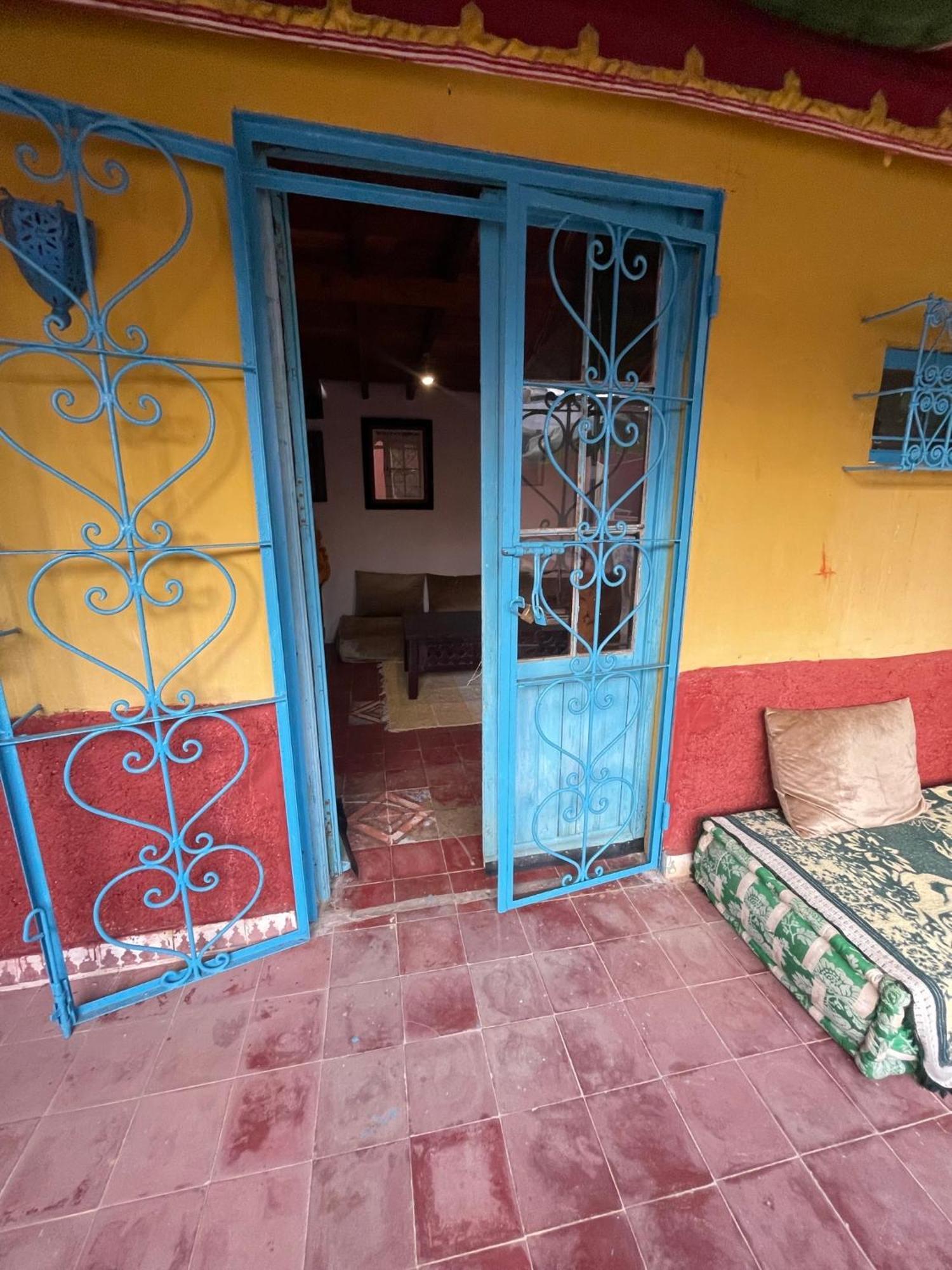 Dar El Pirata Hostel Asilah Exterior photo