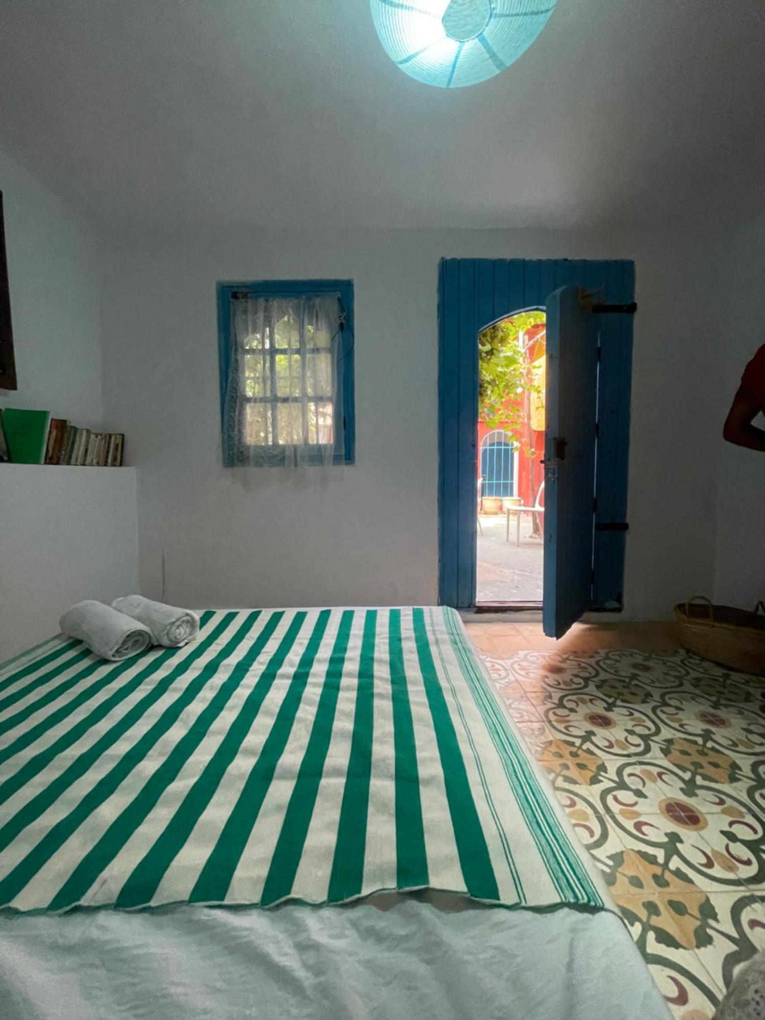 Dar El Pirata Hostel Asilah Exterior photo