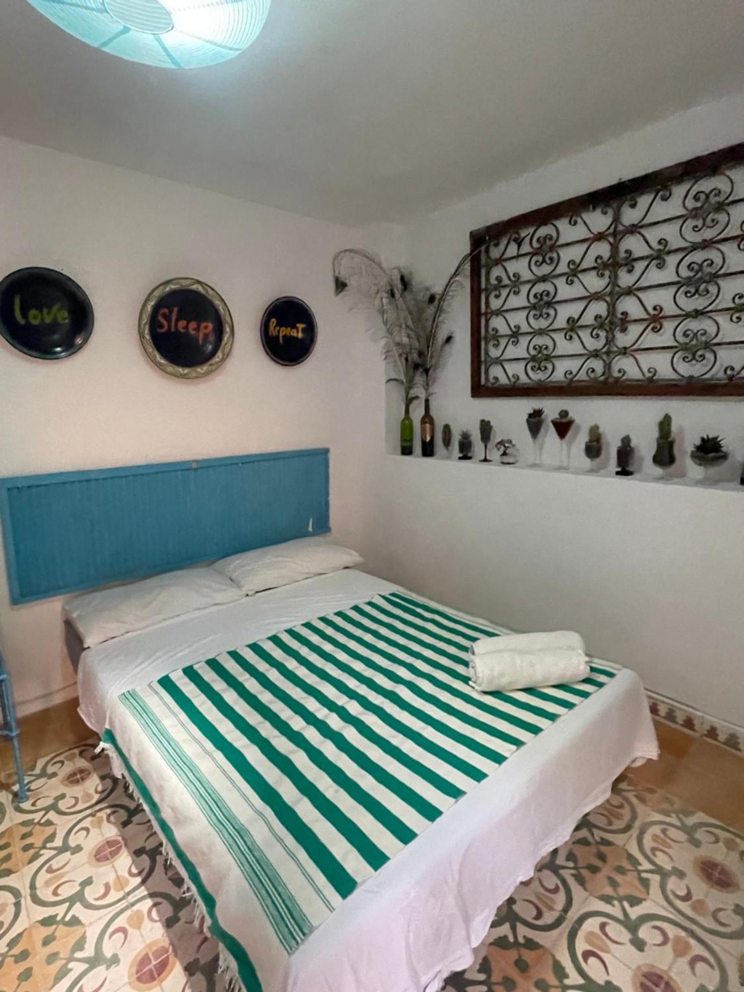 Dar El Pirata Hostel Asilah Exterior photo